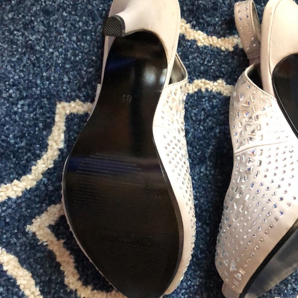 Lulu Townsend grey fabric bling sling-back open toed 5” heels - Picture 4 of 6